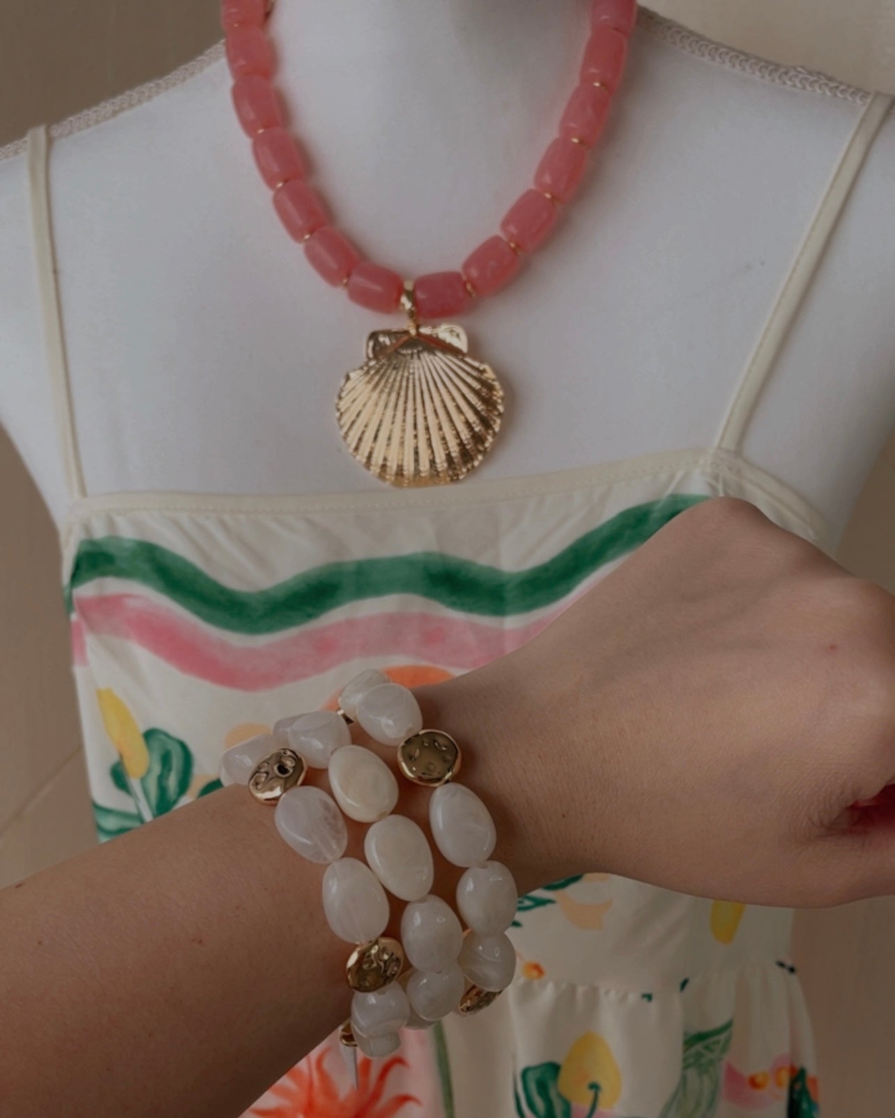 Sandy bracelets with gold detail