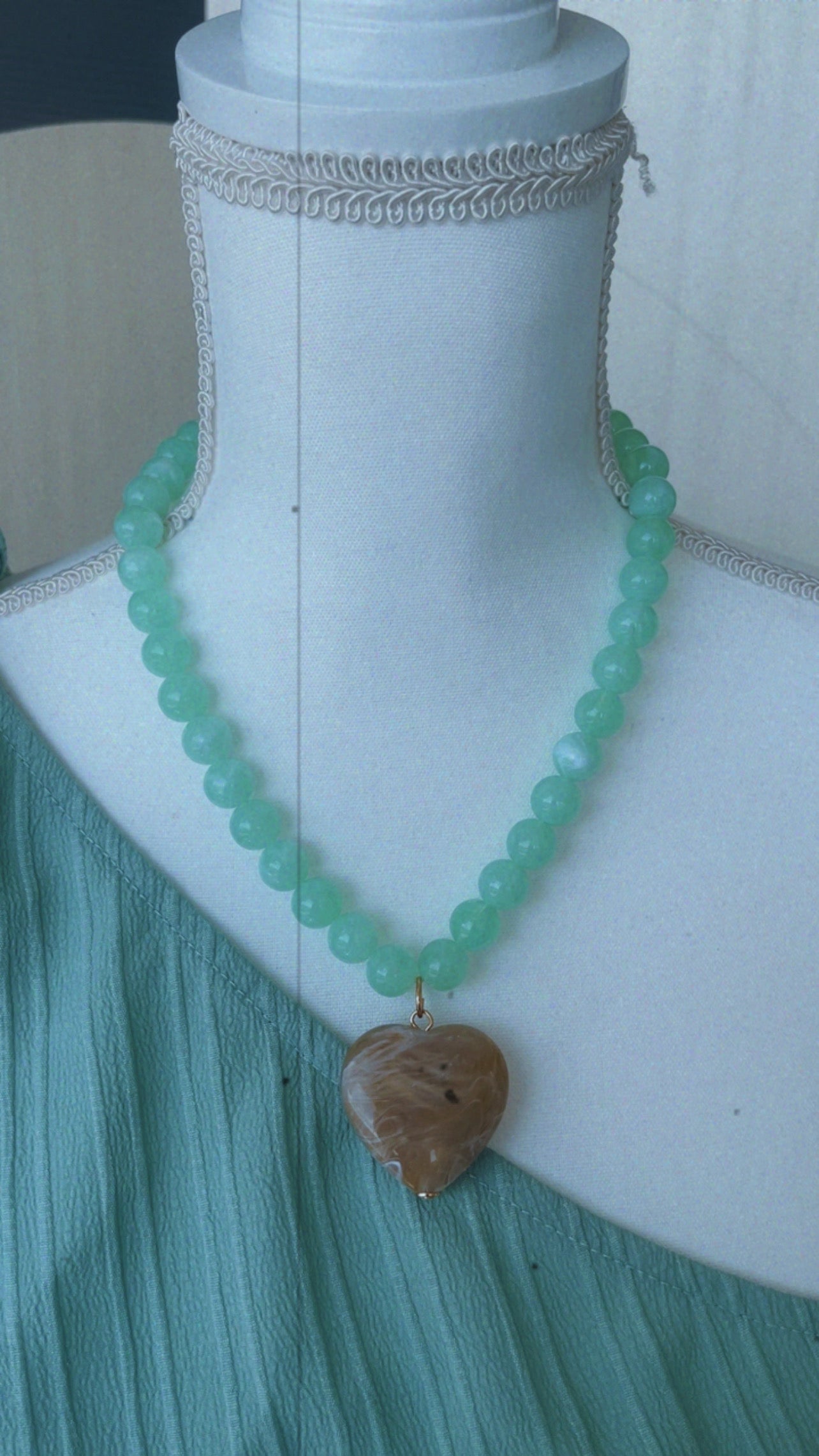 Acrylic chunky heart necklace