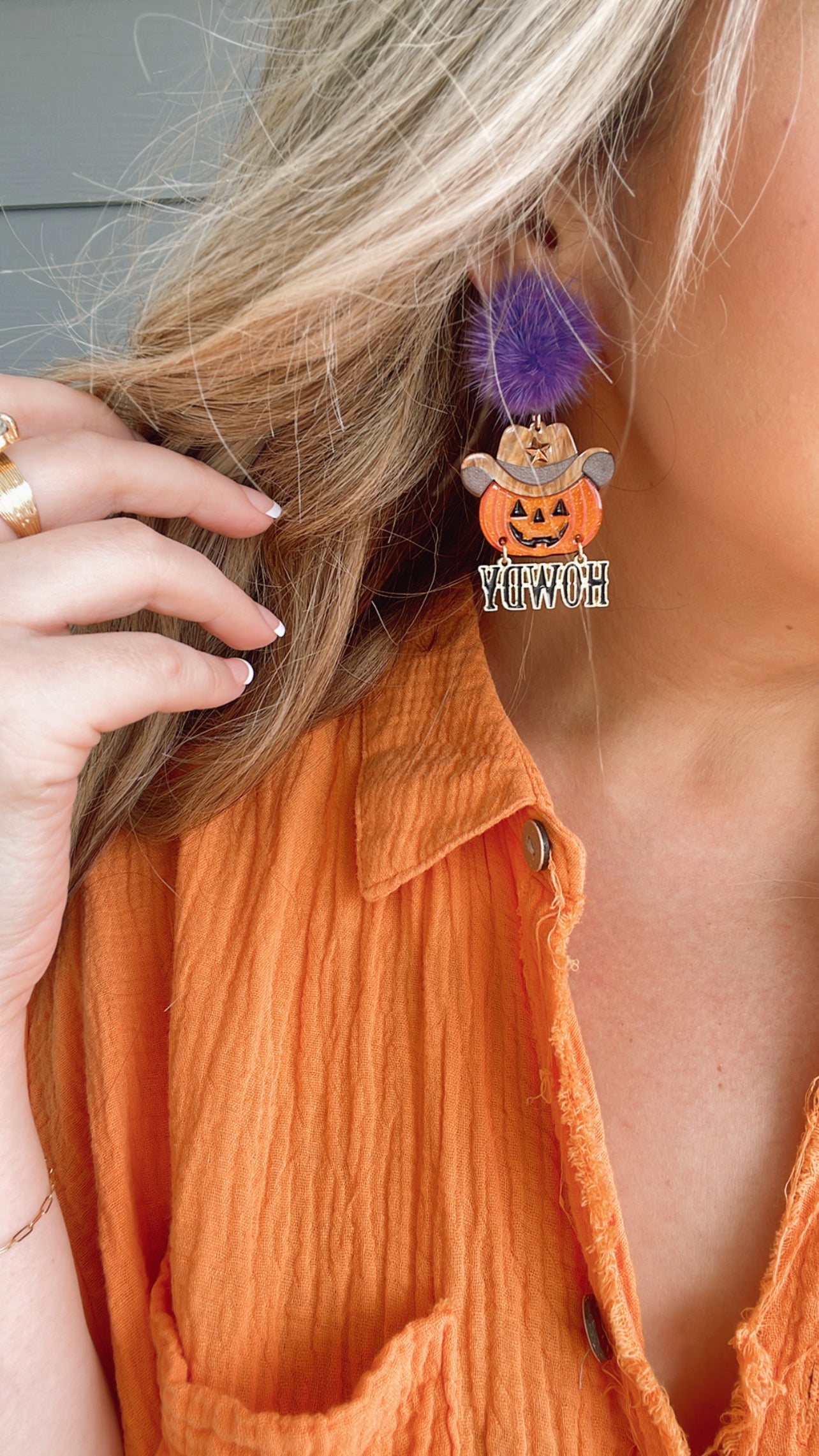 “HOWDY PUMPKIN” earrings