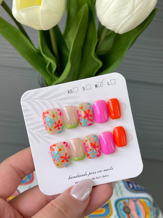 Daisy acrylic nails
