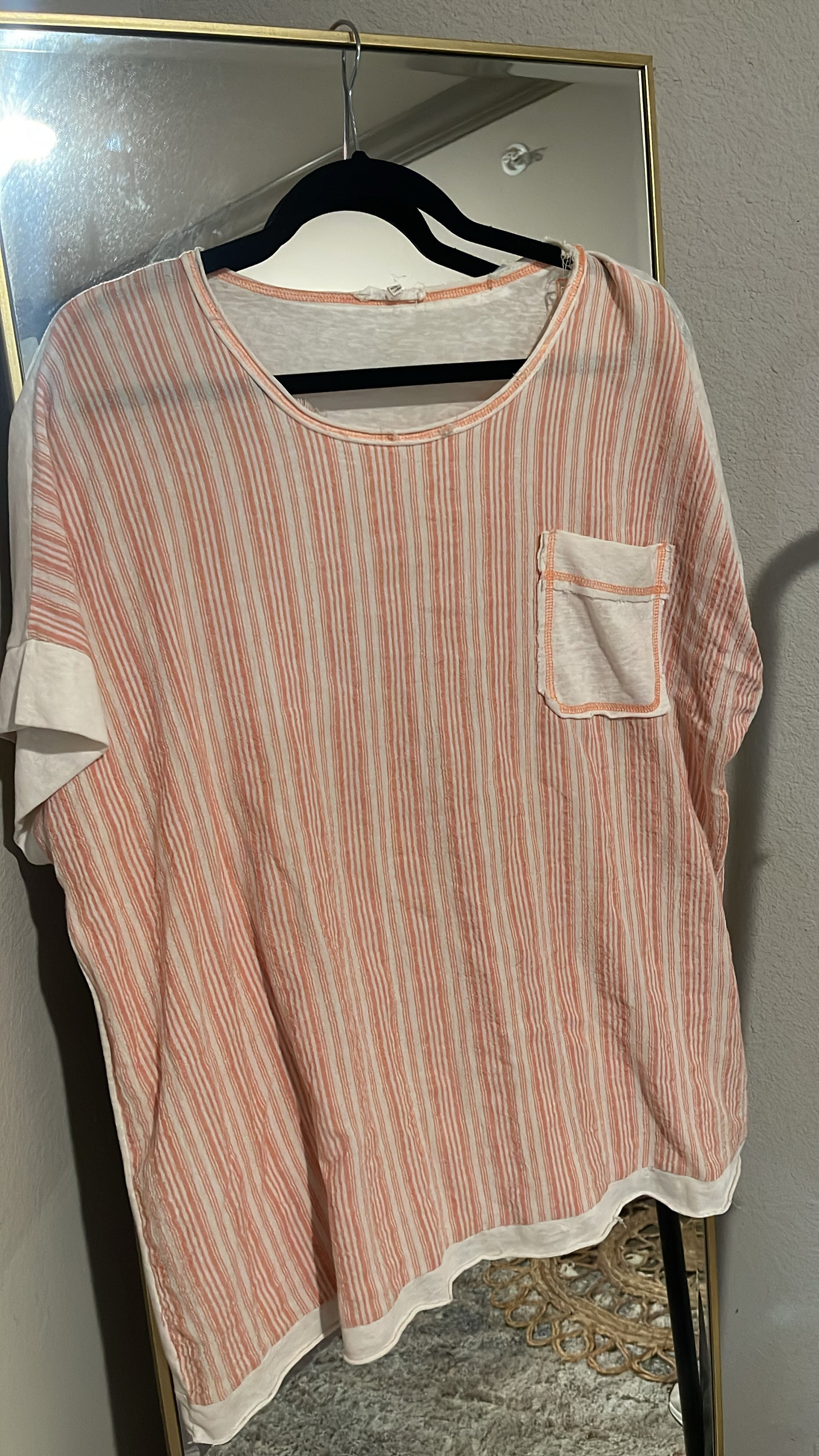Easel tee closet sale