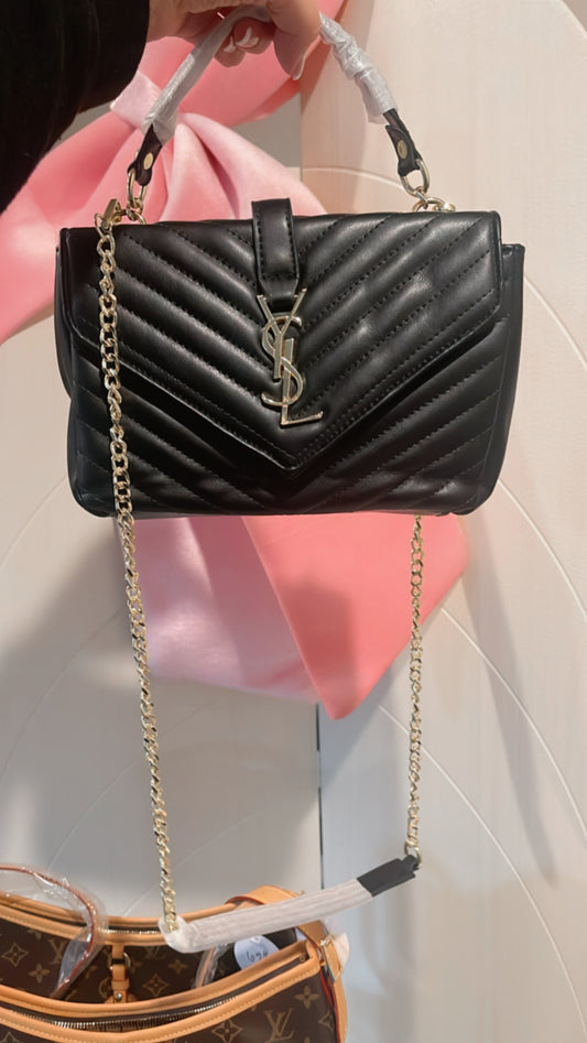 Black crossbody purse