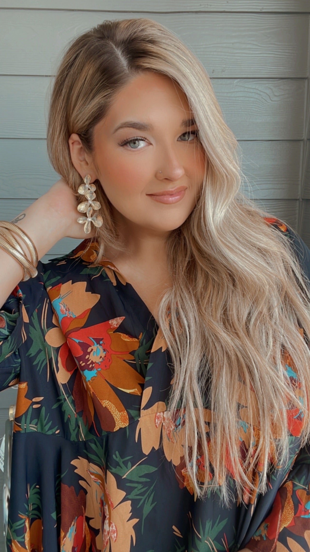 “Miss daisy” floral statement earrings