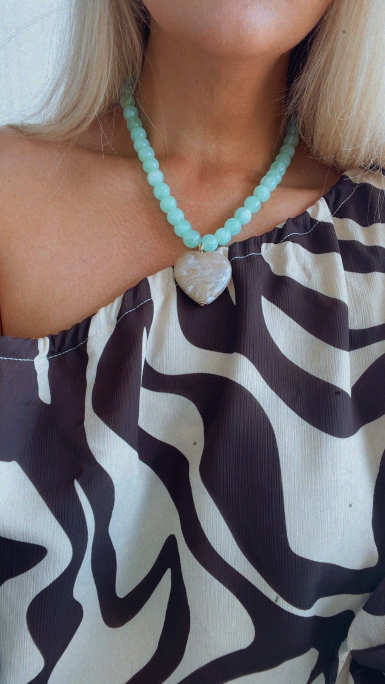 Acrylic chunky heart necklace